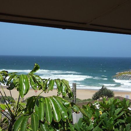 Beachfront Cabanas Amanzimtoti Room photo