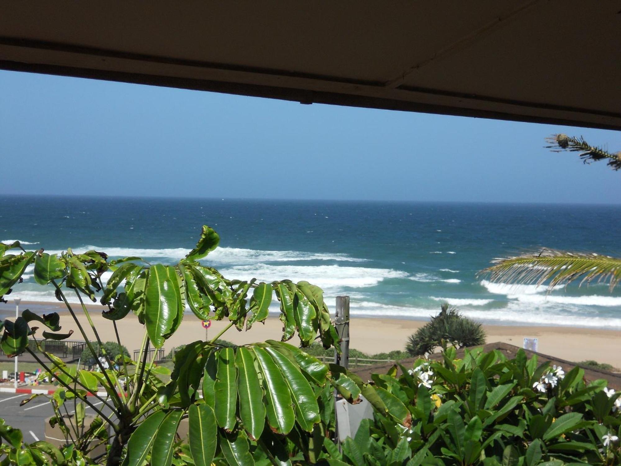 Beachfront Cabanas Amanzimtoti Room photo