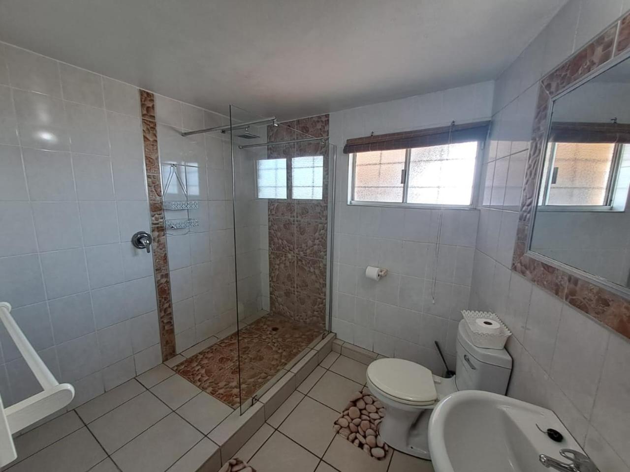 Beachfront Cabanas Amanzimtoti Exterior photo