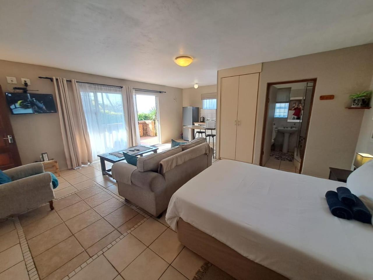 Beachfront Cabanas Amanzimtoti Exterior photo