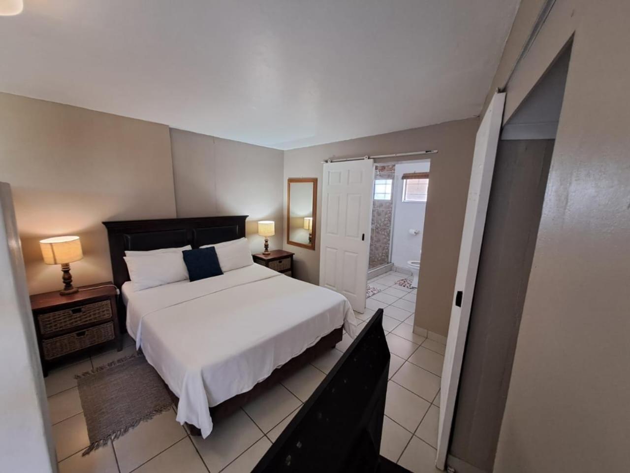 Beachfront Cabanas Amanzimtoti Exterior photo