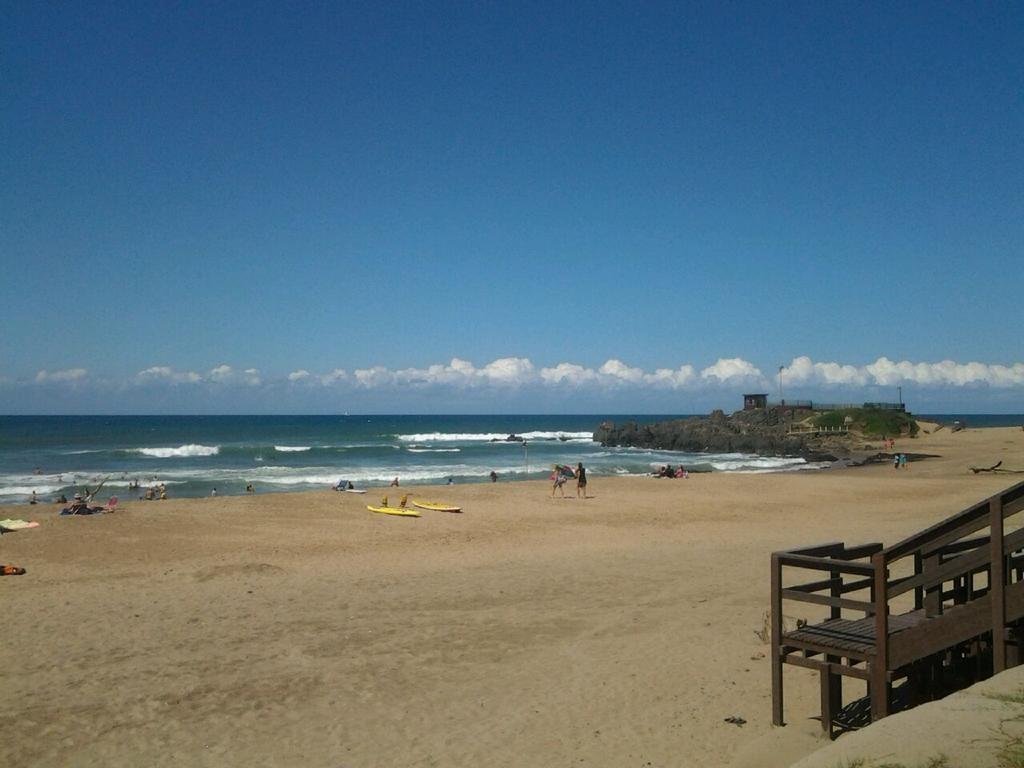 Beachfront Cabanas Amanzimtoti Exterior photo