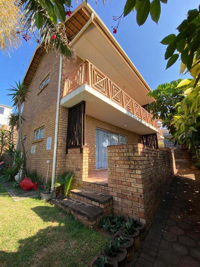 Beachfront Cabanas Amanzimtoti Exterior photo